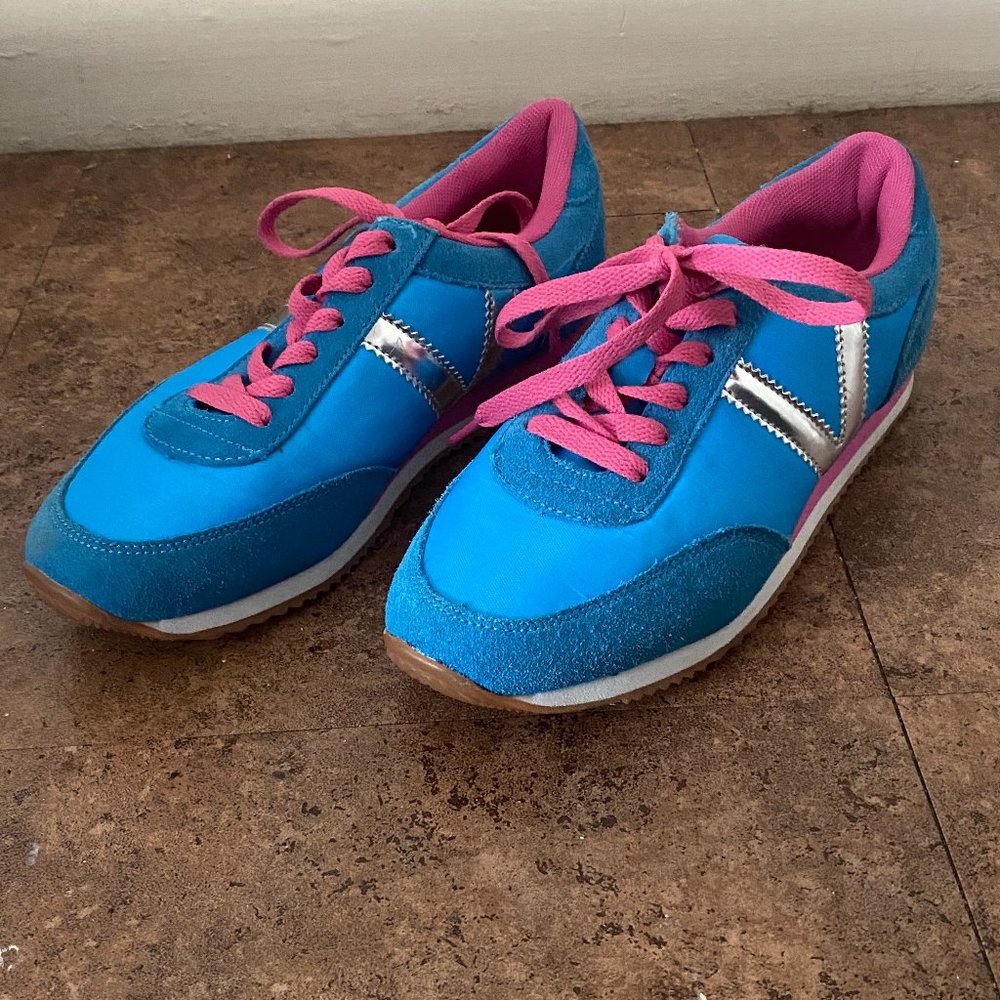 Volatile Kicks- Size 7